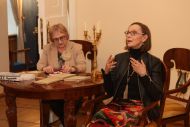 Передача дара народной артистки РСФСР И.П. Купченко Передача дара народной артистки РСФСР И.П. Купченко